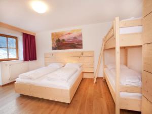 Apartment in Wald im Pinzgau near the ski lifts