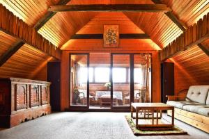 Farmhouse near Afritzer See & Nockberge Trails