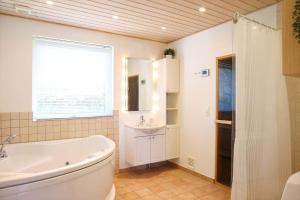 13311-1-Asnaes-Hove-Straede-42-C