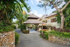 Paransa Amazing 4 BR Private Pool Villa ZN392