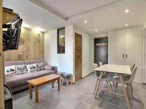 Bel appartement rénové 2 pièces cabine, 4-5 pers, vue station, Wifi - FR-1-455-279