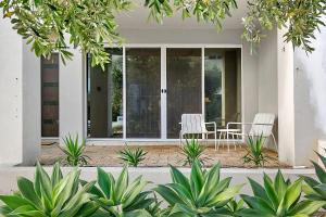 Boogie Coogee - A Sepal Stay