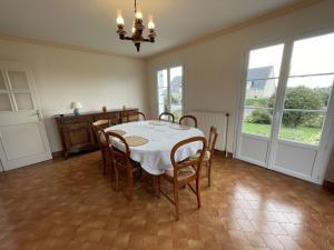 Maison à 550m de la plage à Sarzeau, 9 pers, 4 ch, animaux ok, wifi - FR-1-775-55