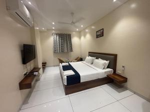 The Skyland Hotel And Restaurant