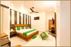 Tulsi Nagar Colony Dawarikanath Nirmala # Palace Residency Near Ram-Janam-Bhoomi # Restaurant - Parking Available - Fully Air Conditioning Luxuary Room- A Top Rated Hotel In Ayodhya