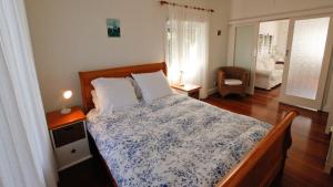 Lakehouse Akolele 19 Flower Circuit- Wallaga Lake Bermagui