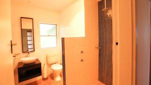 Lakehouse Akolele 19 Flower Circuit- Wallaga Lake Bermagui