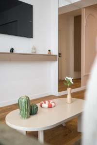 Luxury 1BR Entire apartament fast Wifi in One Cotroceni