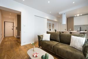 Luxury 1BR Entire apartament fast Wifi in One Cotroceni