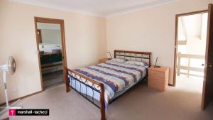 Outlook 1 - Unit 1 Narira St 9