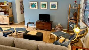 The Nest - Central comfortable pet friendly home - 9 Dromedary Court