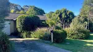 The Nest - Central comfortable pet friendly home - 9 Dromedary Court