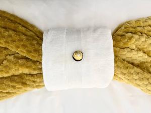 Jazlyn KJG CBD Balcony & Aircon Loft at 51 on Lazarett