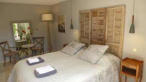 B&B / Chambres d'hotes Le Vallon des Oliviers : photos des chambres