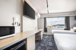 Nightcap at Burnie Townhouse