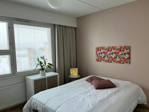 A cozy city apartment with three rooms right next to the city center