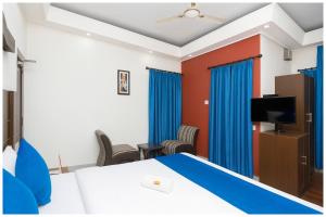 Baliapanda Housing Colony Santosh Palac Residency Near Sea Beach # Lift # Parking - Swimming Pool- Fully Air conditioning Room