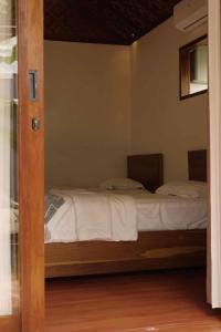 Banana surf and stay