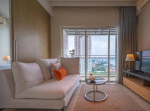 Veranda Residences - Seaview Balcony Condo Pattaya Jomtien Beach