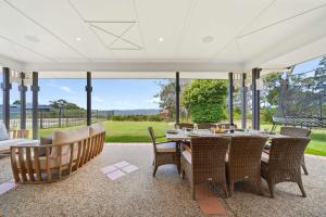 Coastview Estate - Scenic Views, Pool, Firepit, Cubby & 20mins to Coolum Beach