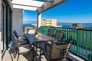 Queen Beach Apartments