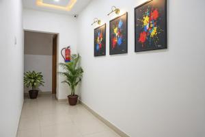 FabHotel The White House Inn - EON IT Park