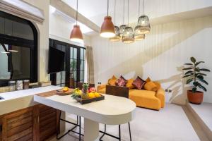 Divine mediterranean-style loft