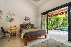 Homey 4BR Tropical Villa in Tumbak Bayuh