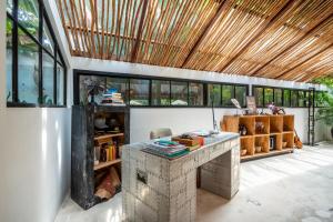 Homey 4BR Tropical Villa in Tumbak Bayuh