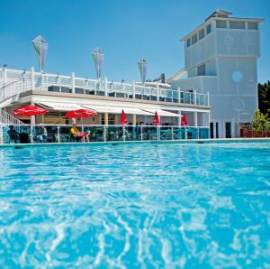 Rockley Park, Stunning Sea View, Close to Beach