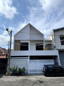 Sierra Villa Malang - PrivatePool - 4 BR AC