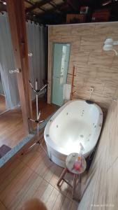 Piscina Churrasqueira e paz Casa de Campo da Jeanne em Campo Grande, Rio de Janeiro