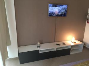 Vista Al Lago Apartments