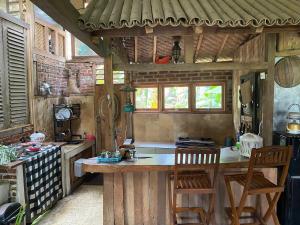 Villa Cetok Syariah - Nuansa Pedesaan