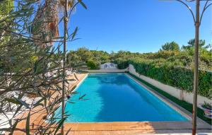 Villa Avec Piscine 1