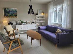 Rustic, Scandinavian house close to Reykjavik