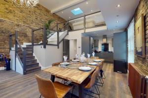 Stylish Shoreditch Penthouse with City Views - Pass the Keys