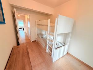 BEL AIR HOLIDAY - Modern 2 bedroom apartment with sea view T155