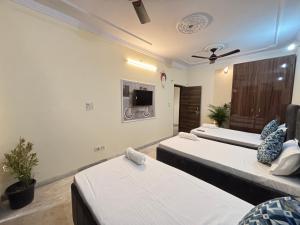 Fortune Home Service Apartment 2BHK, E-30