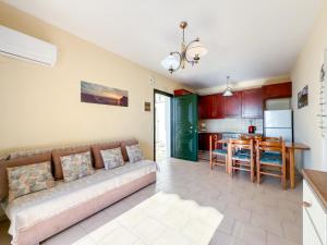 Hilda 90 - Blue Glyfada Private Homes