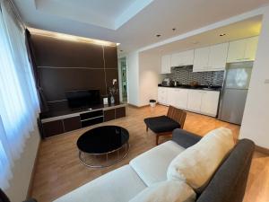 ห้องใหญ่ วิวดี กลางเมือง ใกล้บีทีเอส