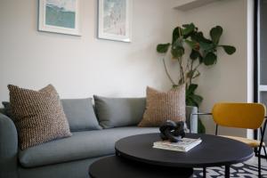 310 Seahorse - Premium 2 Bedroom Apt with Parking