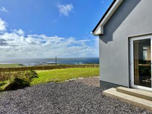 Holiday Home by Silver Strand - Sea View - Wild Atlantic Way