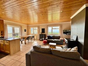 Holiday Home by Silver Strand - Sea View - Wild Atlantic Way