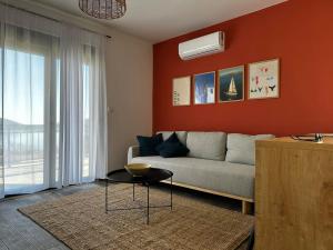 Azure Horizons - Seaside Retreat with Sea View