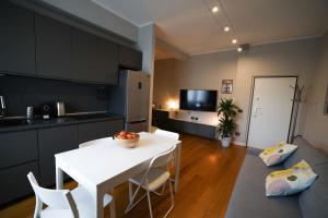 Urban Pad 115 - Modern Apartment near NoLo