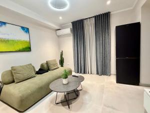 Central Boulevard Suites-Lushnje