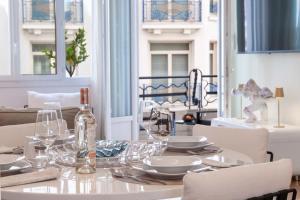 2-Bedroom Apartment with Terrace and Side Sea View