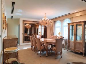 Luxury 7BD Pool villa in Marina, Huge Garden with Barbeque