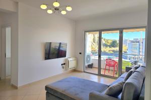 Brisa Del Mar Beachfront Apartment 116 - Happy Rentals